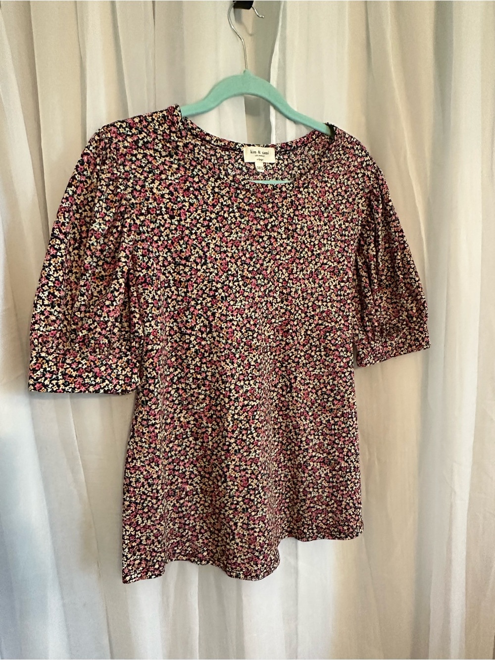 Kim & Cami Floral Puff-Sleeve Blouse in Pink Multi